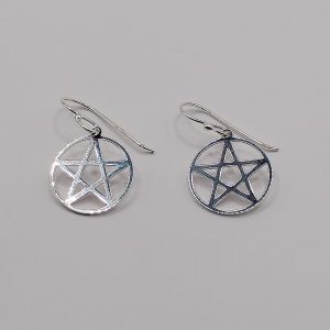 Aretes de estrella de 5 puntas en corte láser