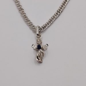 Dije especial de ángel con piedra